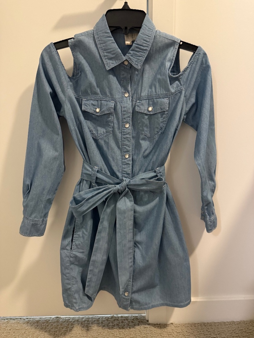 Forever 21 Chambray Cold Shoulder Shirt Dress Belted 100% Cotton Size S